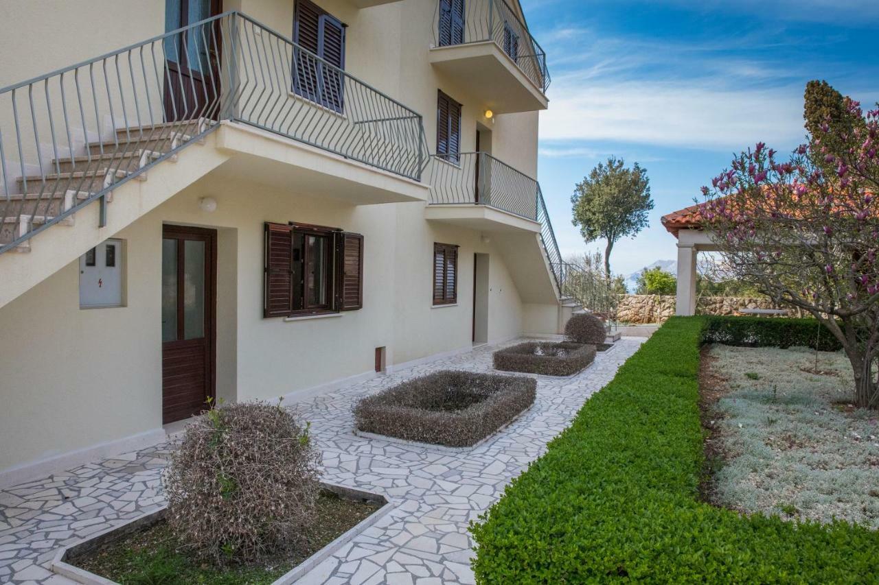 Apartment Macan ซัฟทัท ภายนอก รูปภาพ